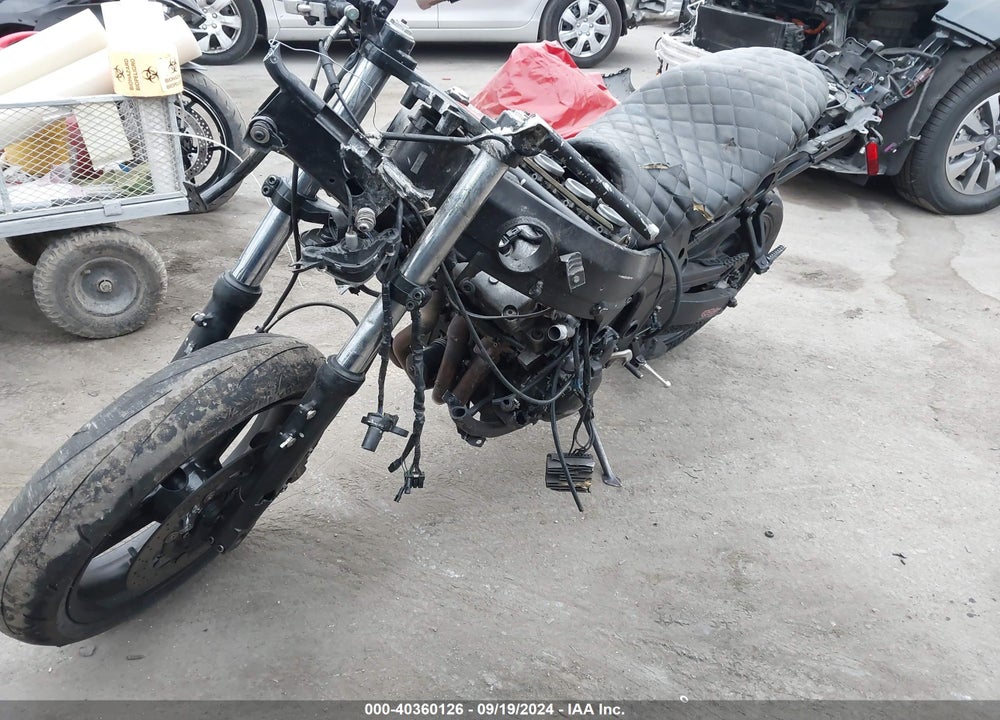 2001 TRIUMPH MOTORCYCLE TT600 VIN: SMT800GE11J111612