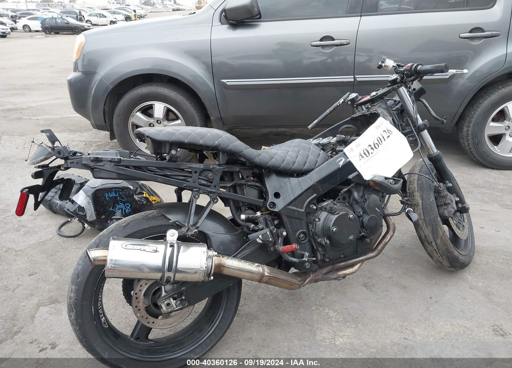 2001 TRIUMPH MOTORCYCLE TT600 VIN: SMT800GE11J111612