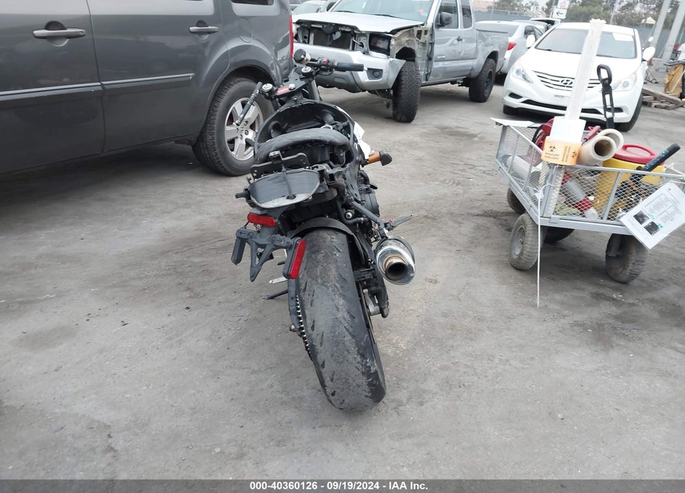 2001 TRIUMPH MOTORCYCLE TT600 VIN: SMT800GE11J111612