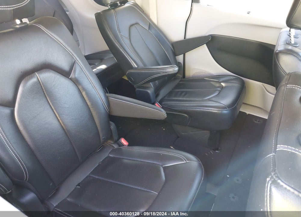 2022 CHRYSLER PACIFICA TOURING L VIN: 2C4RC1BG1NR129036