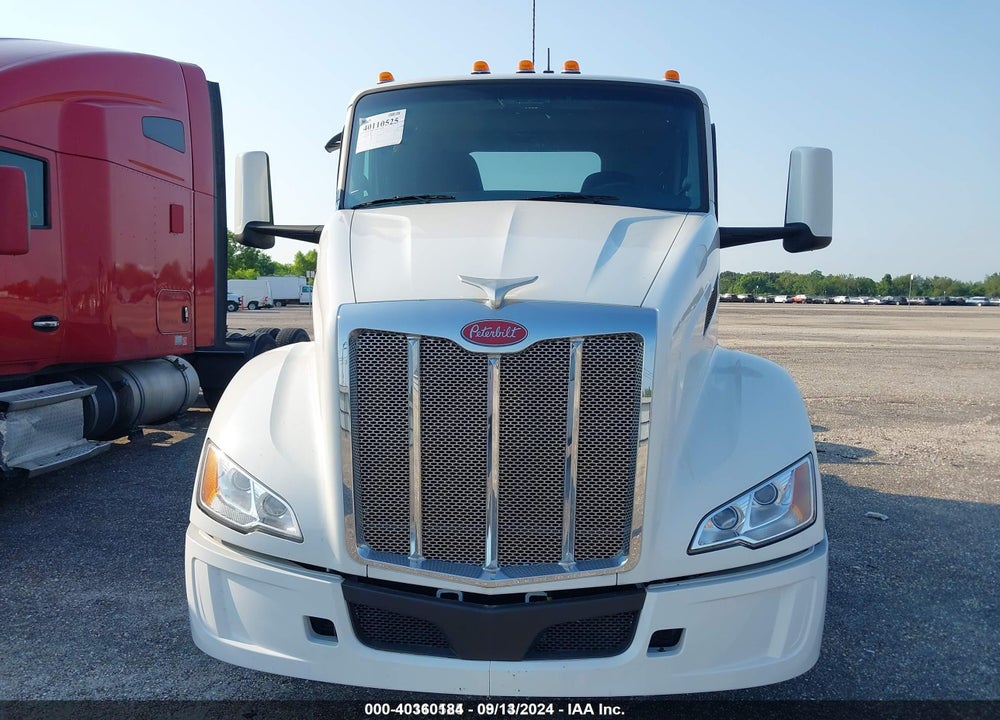 2023 PETERBILT 579 VIN: 1XPBDH9X9PD863683