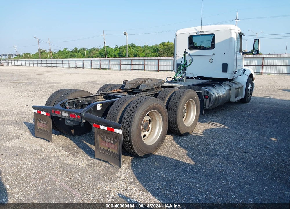 2023 PETERBILT 579 VIN: 1XPBDH9X9PD863683