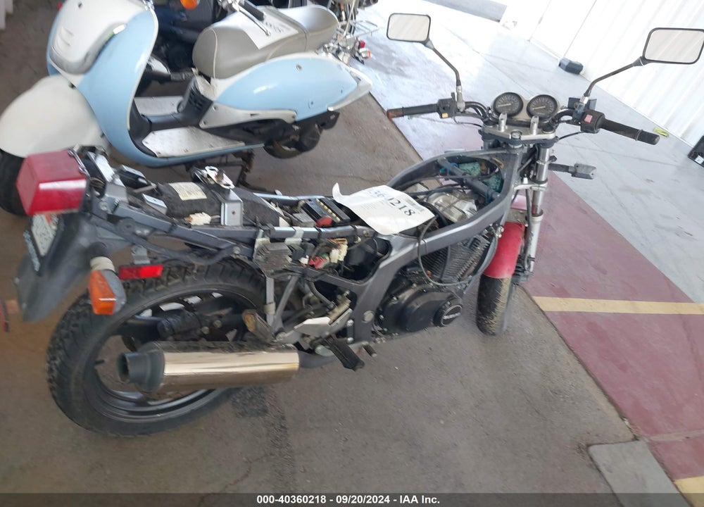1996 SUZUKI GS500 E VIN: JS1GM51AXT2101010