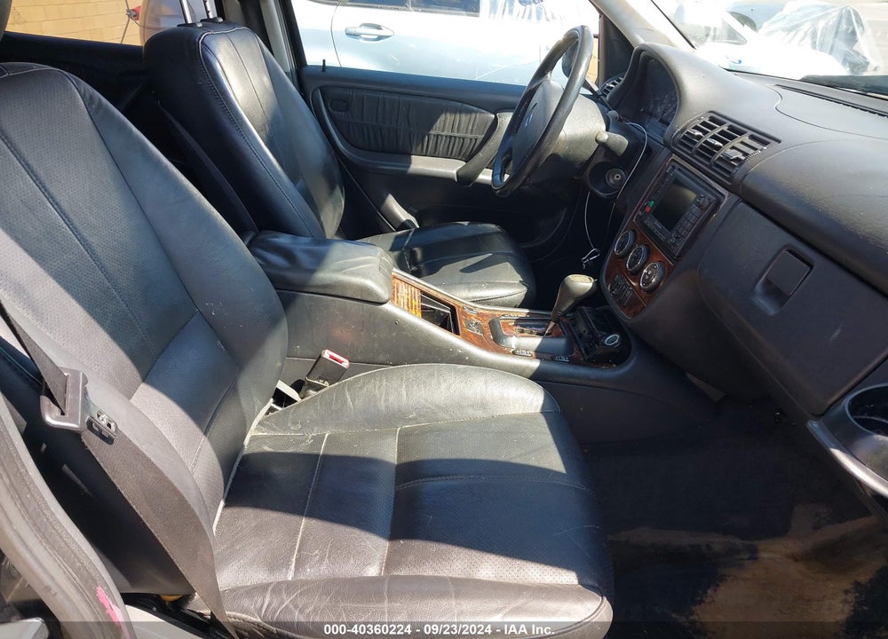 2004 MERCEDES-BENZ ML 350 4MATIC VIN: 4JGAB57E64A488329