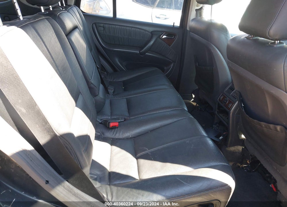 2004 MERCEDES-BENZ ML 350 4MATIC VIN: 4JGAB57E64A488329
