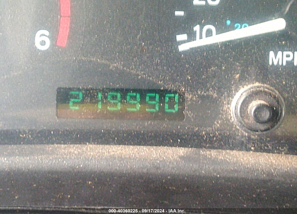 1998 JEEP WRANGLER SAHARA VIN: 1J4FY49S6WP794432