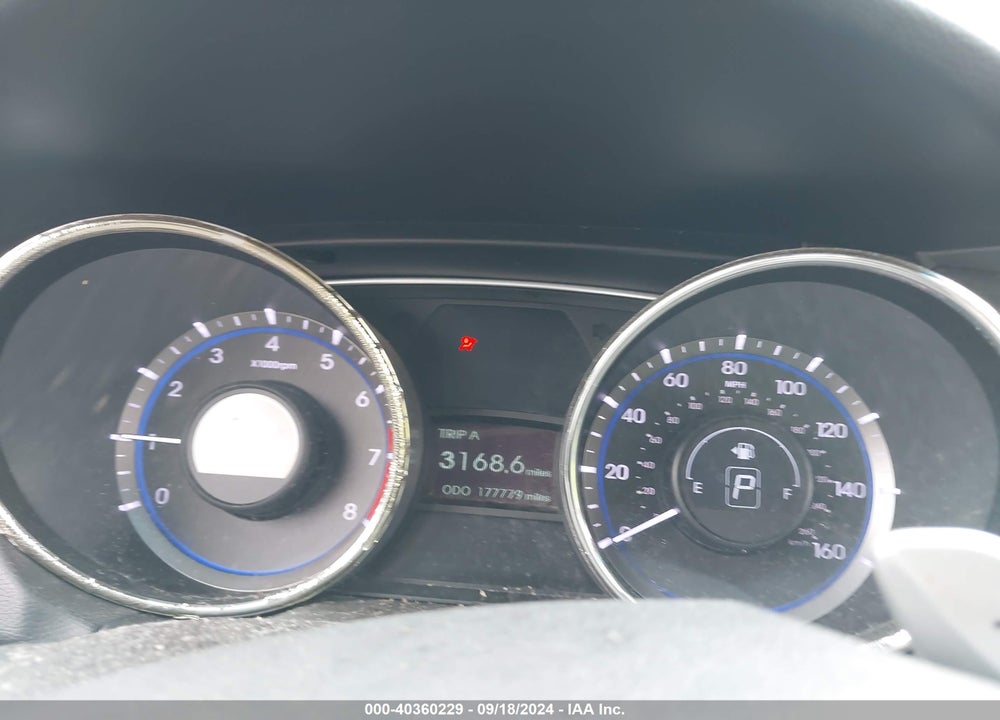 2011 HYUNDAI SONATA SE VIN: 5NPEC4AC9BH155276