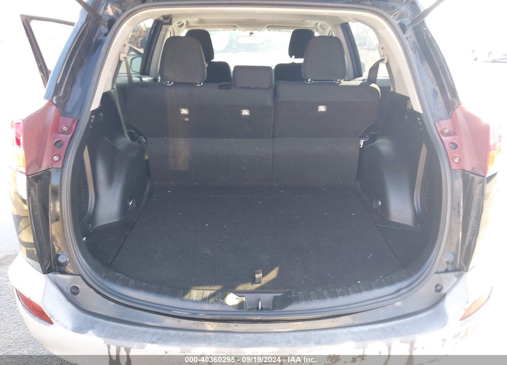 2015 TOYOTA RAV4 XLE VIN: 2T3WFREVXFW134360