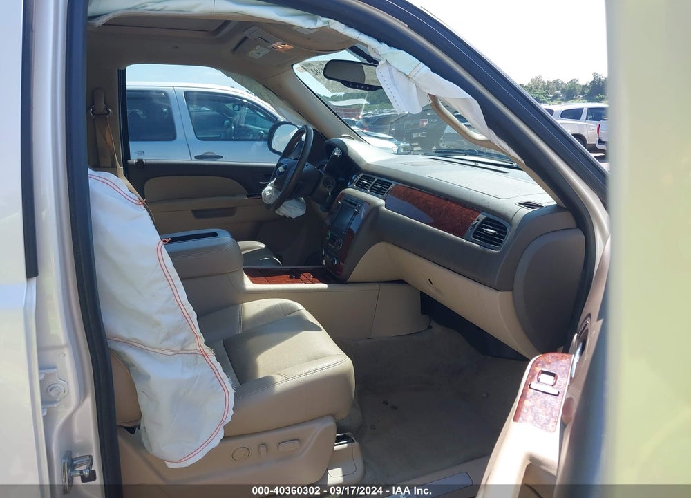 2013 CHEVROLET TAHOE LTZ VIN: 1GNSCCE01DR278991