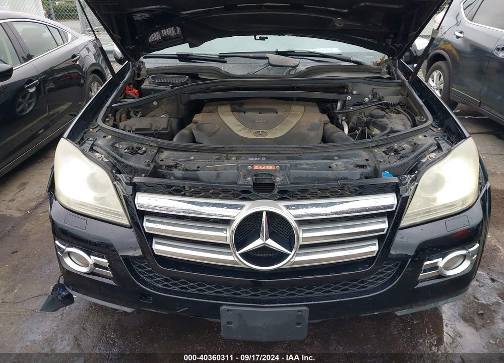 2009 MERCEDES-BENZ GL 550 4MATIC VIN: 4JGBF86E89A524945