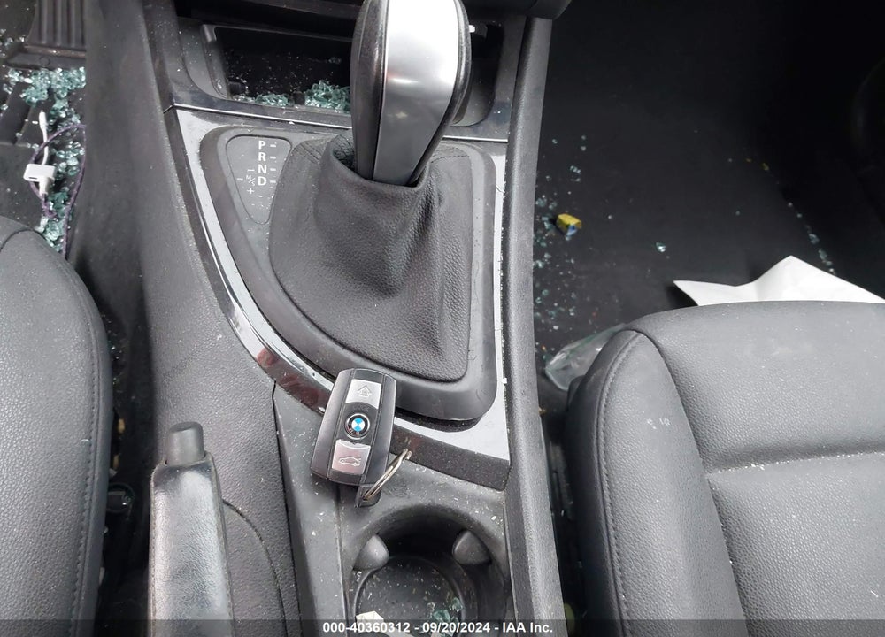 2009 BMW 128I VIN: WBAUN13559VH81145