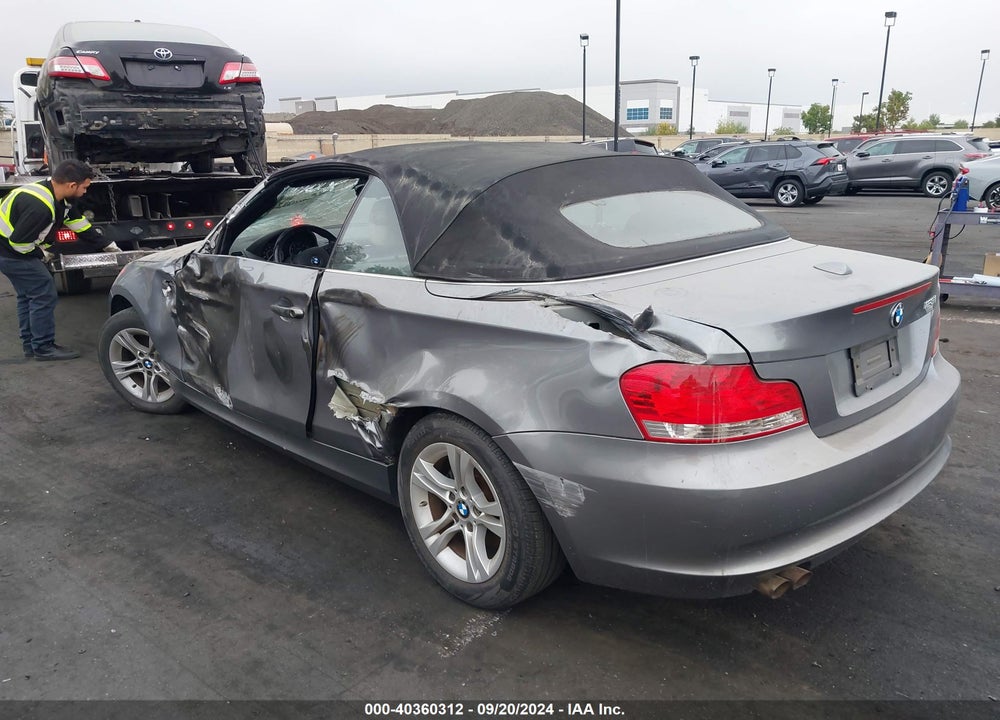 2009 BMW 128I VIN: WBAUN13559VH81145