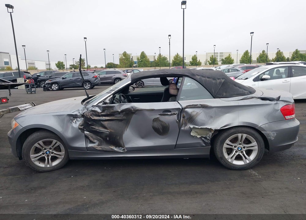 2009 BMW 128I VIN: WBAUN13559VH81145