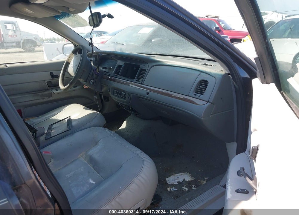 2005 FORD CROWN VICTORIA LX/LX SPORT VIN: 2FAHP74W15X103352