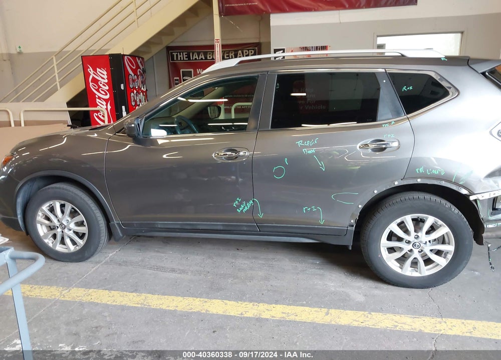 2017 NISSAN ROGUE VIN: 5N1AT2MV8HC792286
