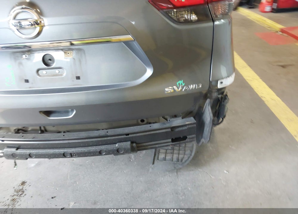 2017 NISSAN ROGUE VIN: 5N1AT2MV8HC792286