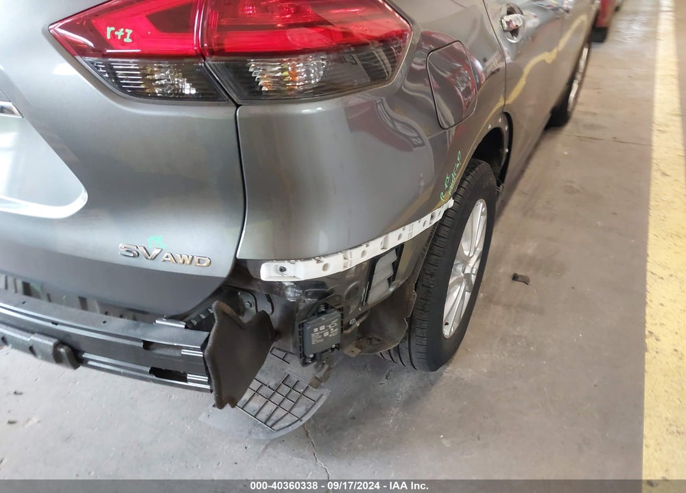 2017 NISSAN ROGUE VIN: 5N1AT2MV8HC792286
