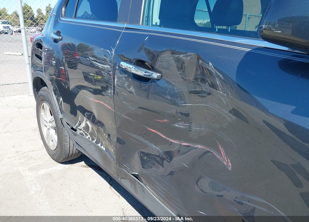 2019 CHEVROLET TRAX LT VIN: 3GNCJLSB2KL333159