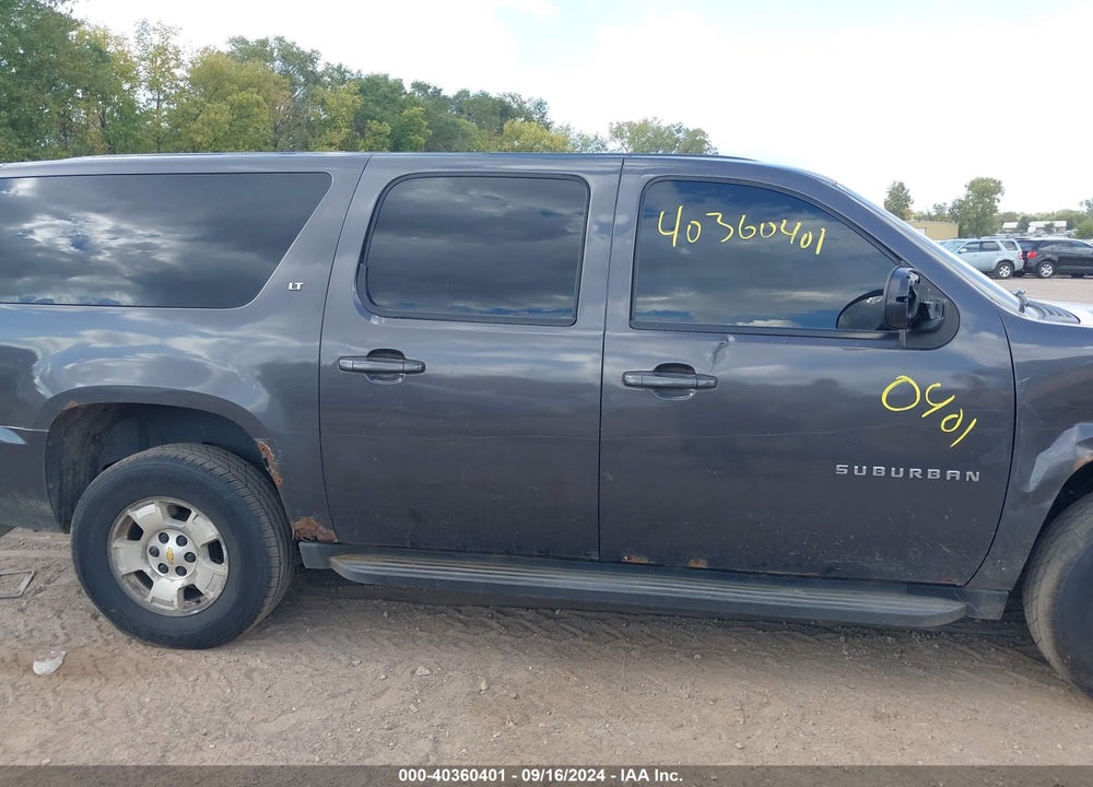 2010 CHEVROLET SUBURBAN 1500 VIN: 1GNUKJE35AR132874