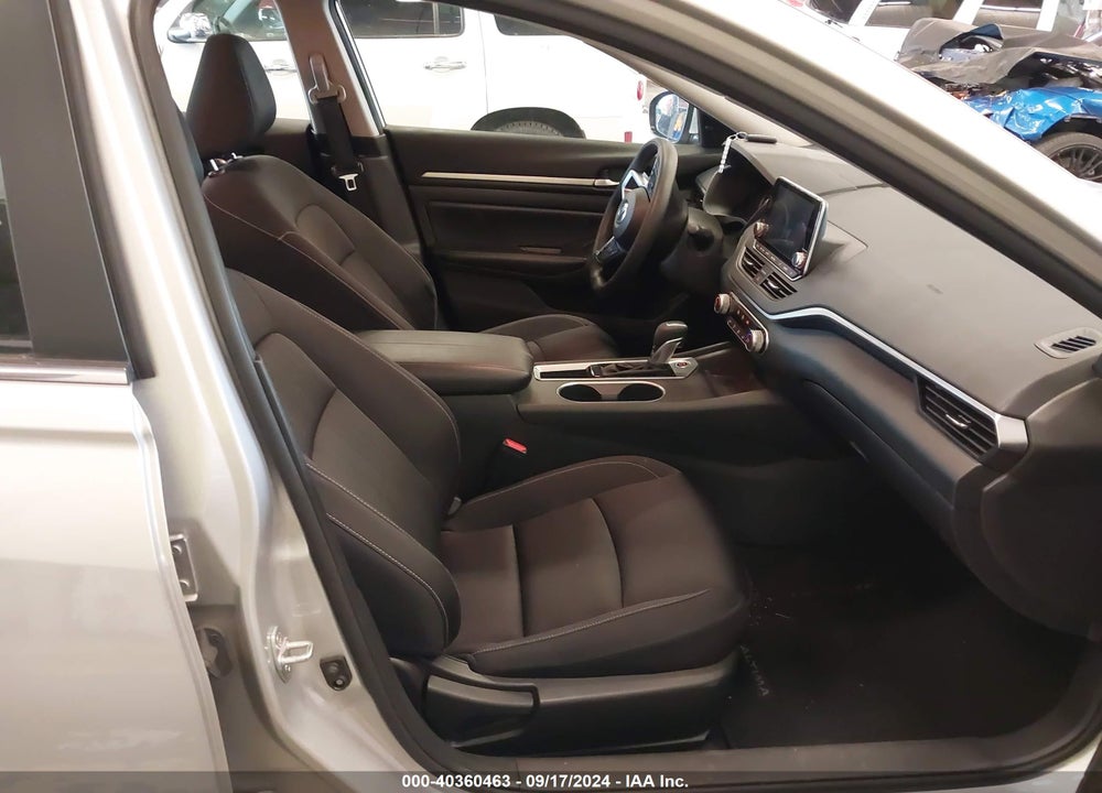 2022 NISSAN ALTIMA SV FWD VIN: 1N4BL4DV3NN367701