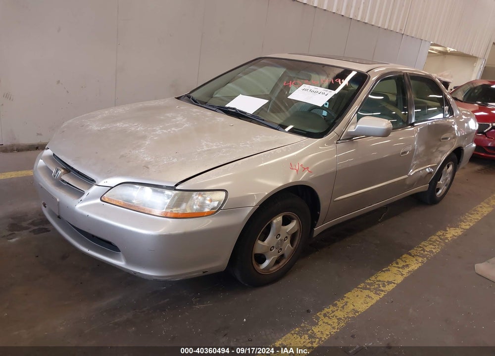 1998 HONDA ACCORD EX VIN: 1HGCG6671WA263439