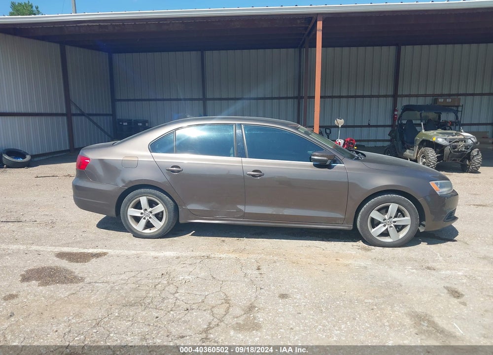 2014 VOLKSWAGEN JETTA 2.0L TDI VIN: 3VWLL7AJ4EM432435