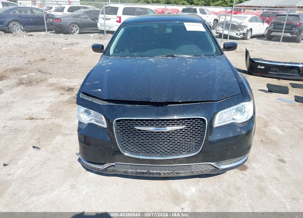 2018 CHRYSLER 300 TOURING VIN: 2C3CCAAG8JH320237