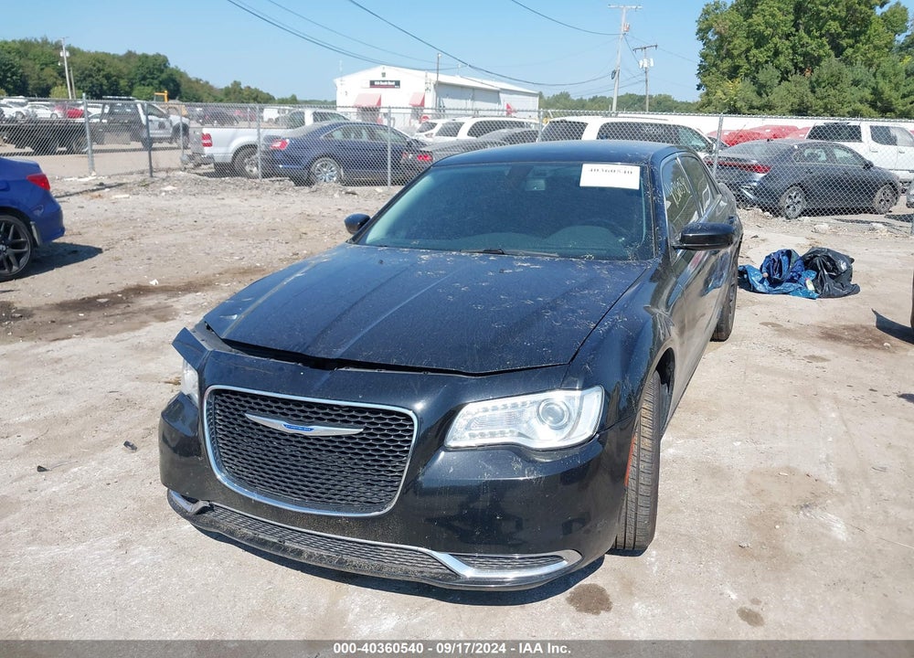 2018 CHRYSLER 300 TOURING VIN: 2C3CCAAG8JH320237