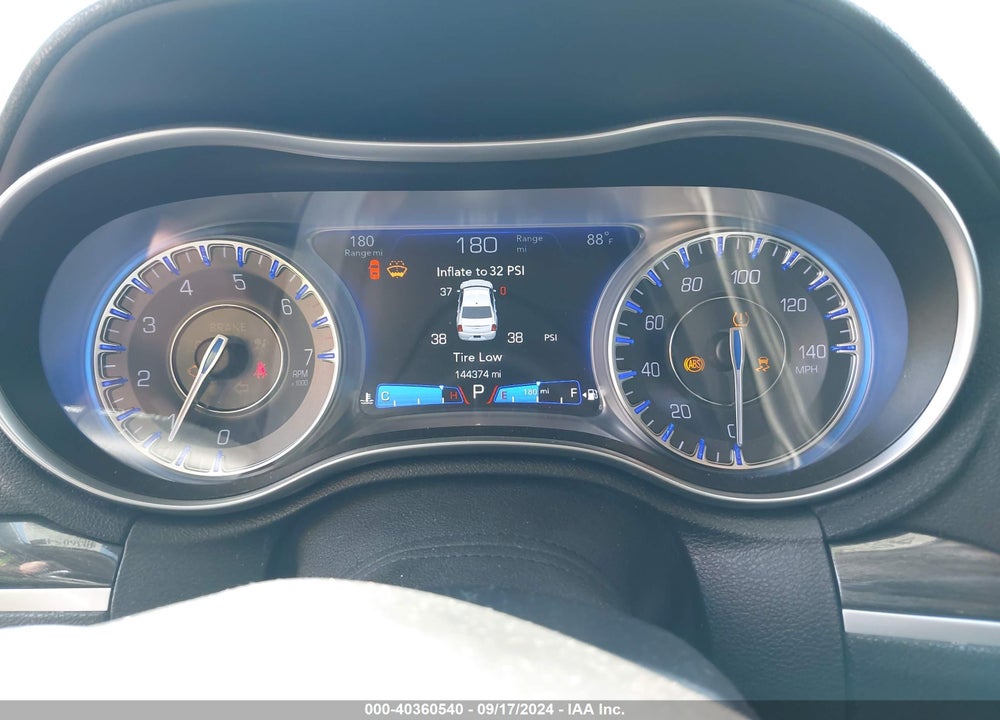 2018 CHRYSLER 300 TOURING VIN: 2C3CCAAG8JH320237