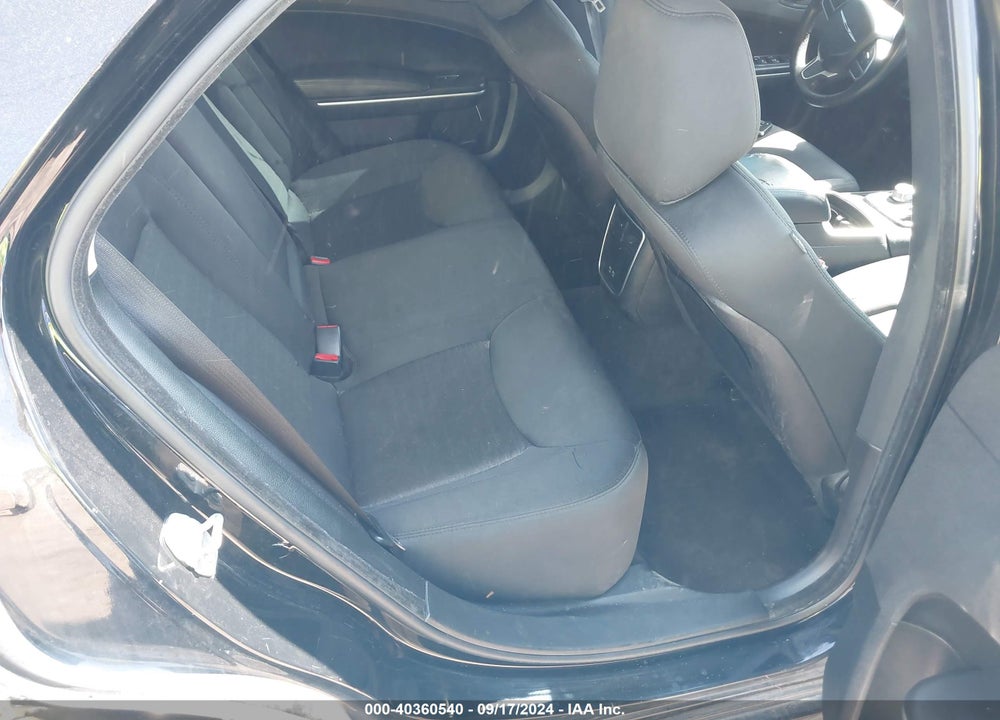 2018 CHRYSLER 300 TOURING VIN: 2C3CCAAG8JH320237