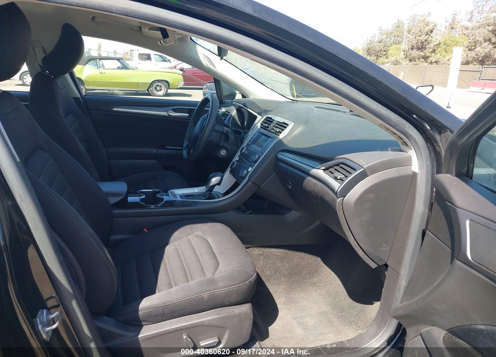2015 FORD FUSION SE VIN: 3FA6P0H7XFR194638