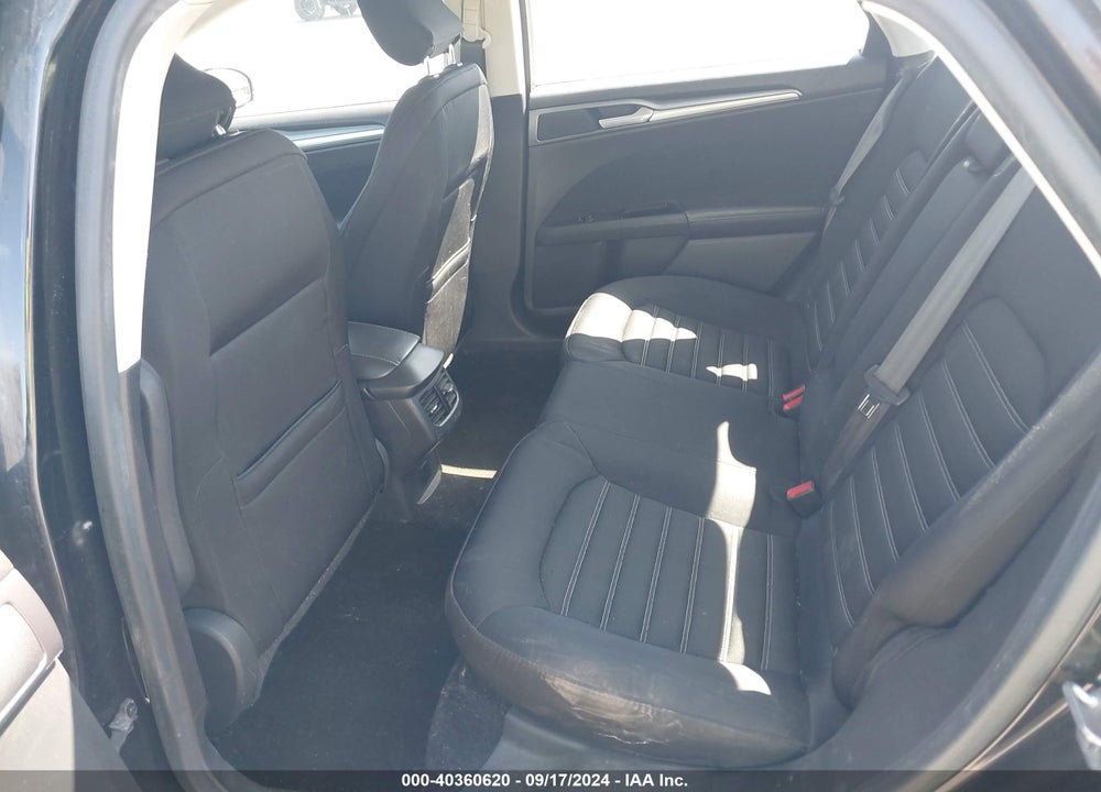 2015 FORD FUSION SE VIN: 3FA6P0H7XFR194638