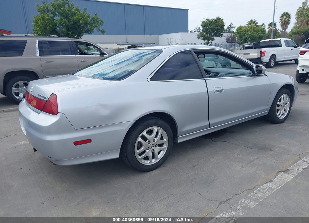 2001 HONDA ACCORD 3.0 EX VIN: 1HGCG22511A005637