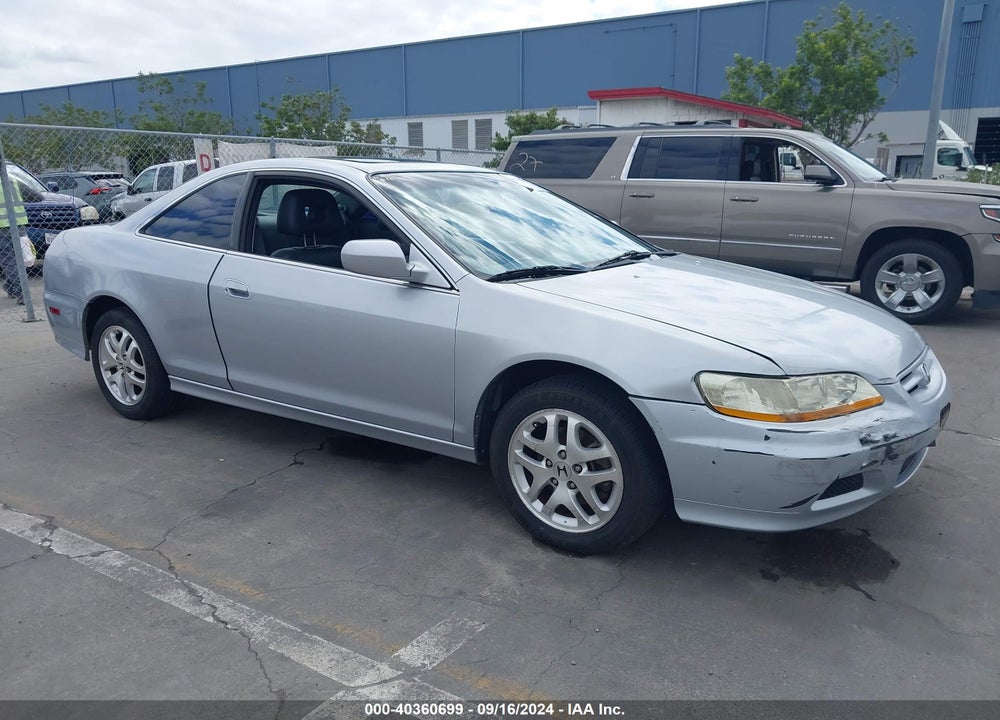 2001 HONDA ACCORD 3.0 EX VIN: 1HGCG22511A005637