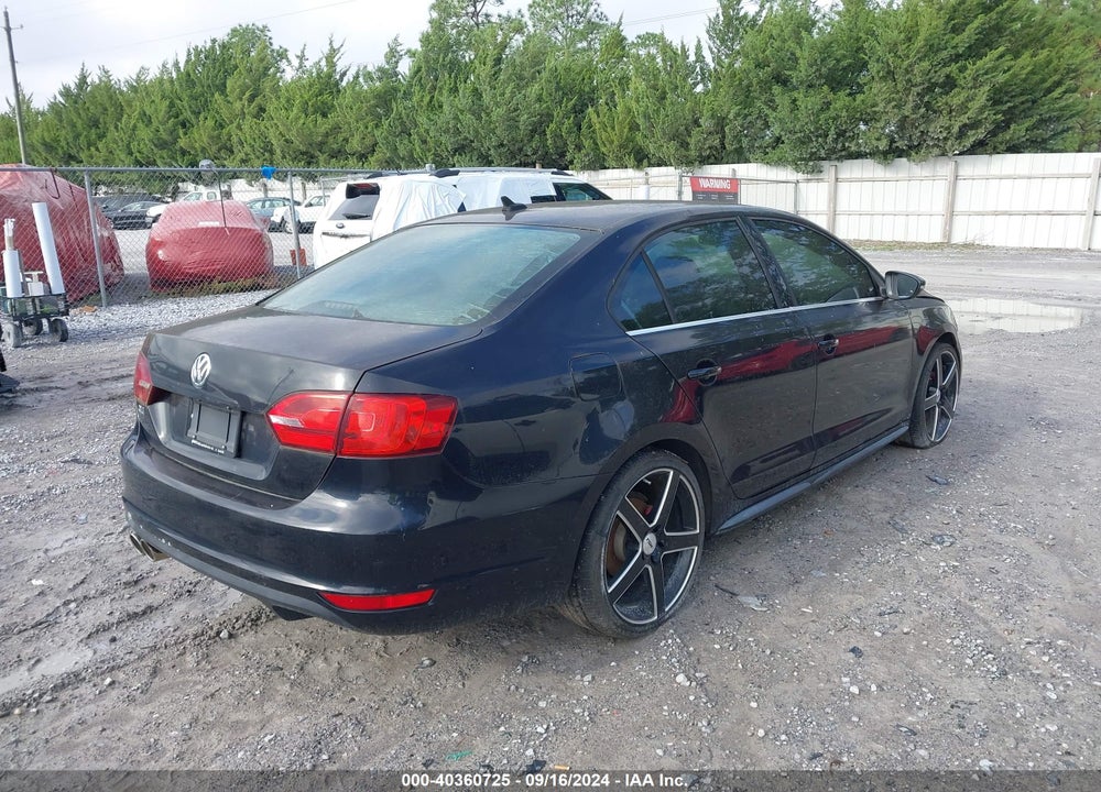 2012 VOLKSWAGEN JETTA GLI VIN: 3VW567AJ8CM100981