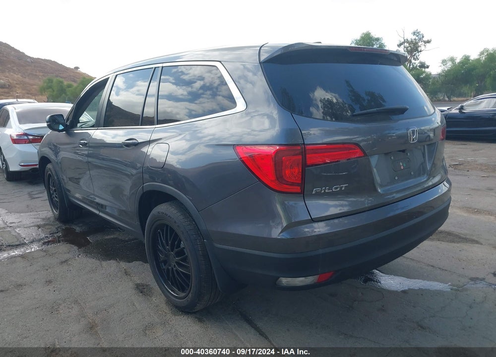 2016 HONDA PILOT EX VIN: 5FNYF5H40GB015258