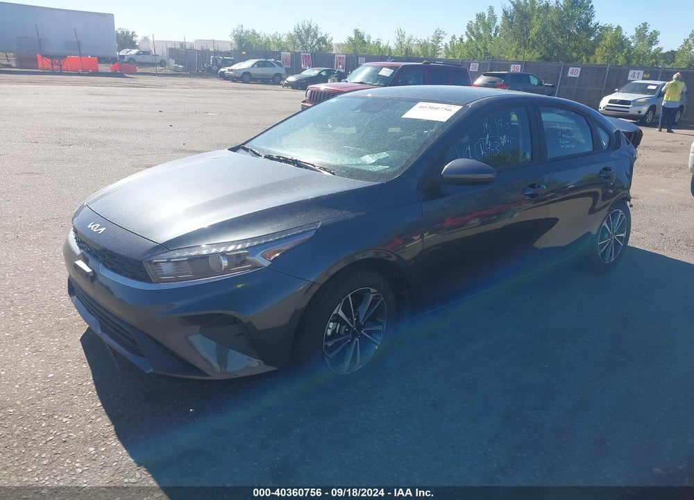 2024 KIA FORTE LXS VIN: 3KPF24AD1RE768068