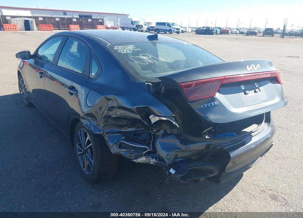 2024 KIA FORTE LXS VIN: 3KPF24AD1RE768068