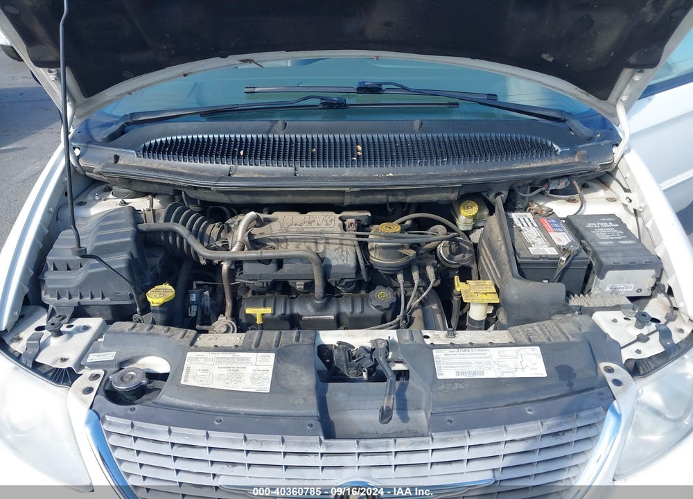 2001 CHRYSLER TOWN & COUNTRY LX VIN: 2C8GP44G21R108277
