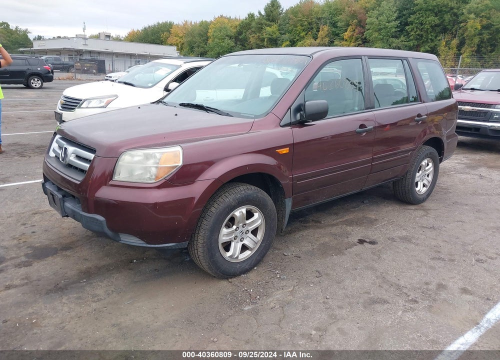 2007 HONDA PILOT LX VIN: 5FNYF18137B029945