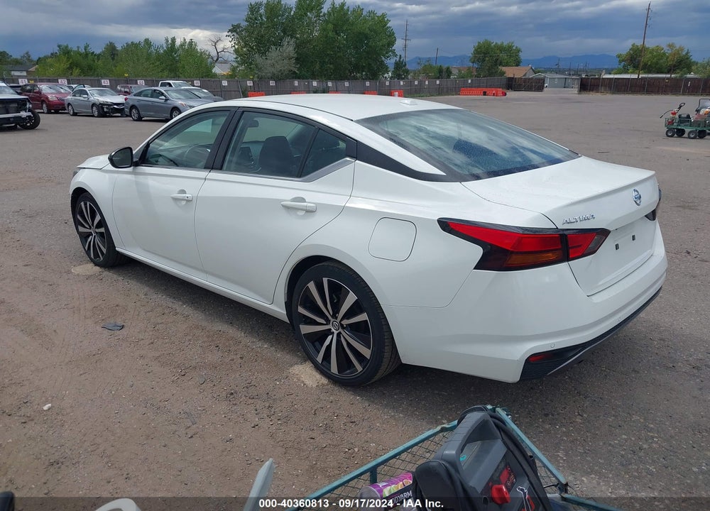 2022 NISSAN ALTIMA SR FWD VIN: 1N4BL4CV3NN397105
