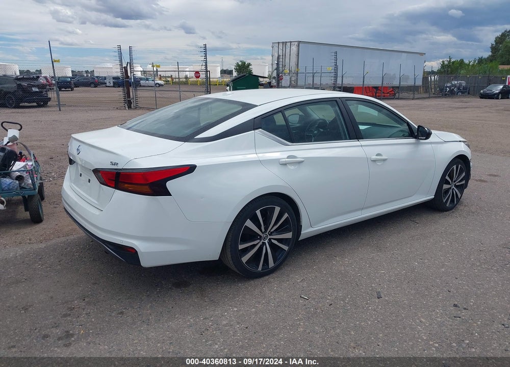 2022 NISSAN ALTIMA SR FWD VIN: 1N4BL4CV3NN397105