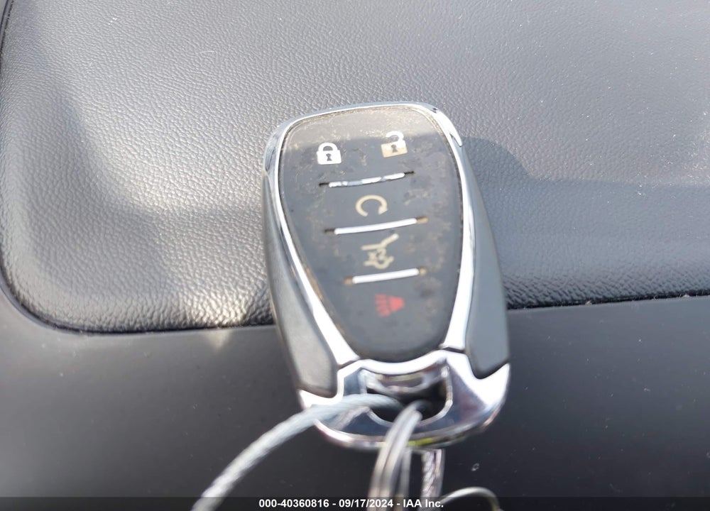 2018 CHEVROLET EQUINOX LT VIN: 2GNAXKEXXJ6282388