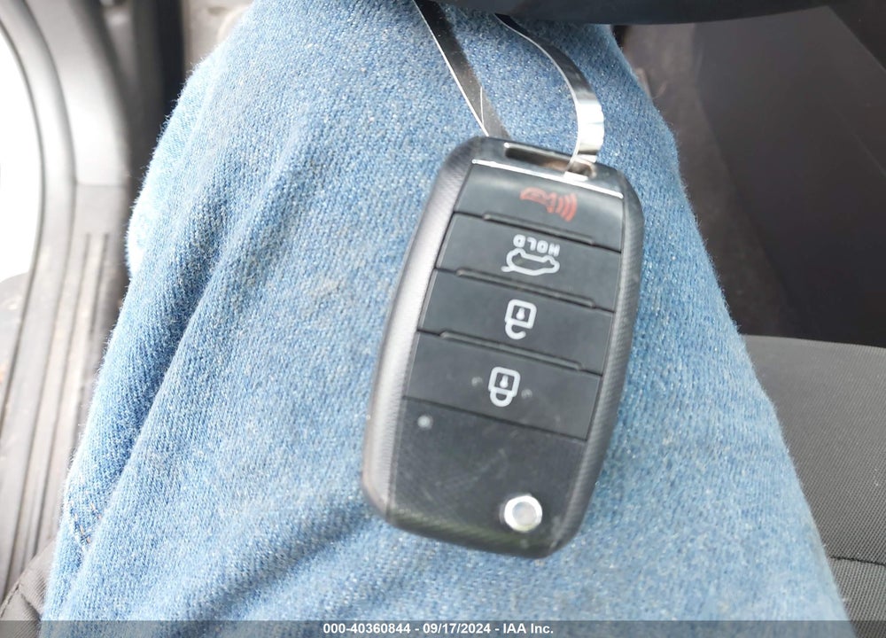 2015 KIA SOUL VIN: KNDJN2A26F7810279