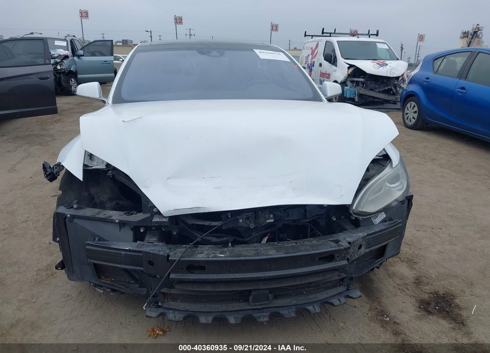 2016 TESLA MODEL S 60D/70D/75D/85D/90D VIN: 5YJSA1E21GF130192