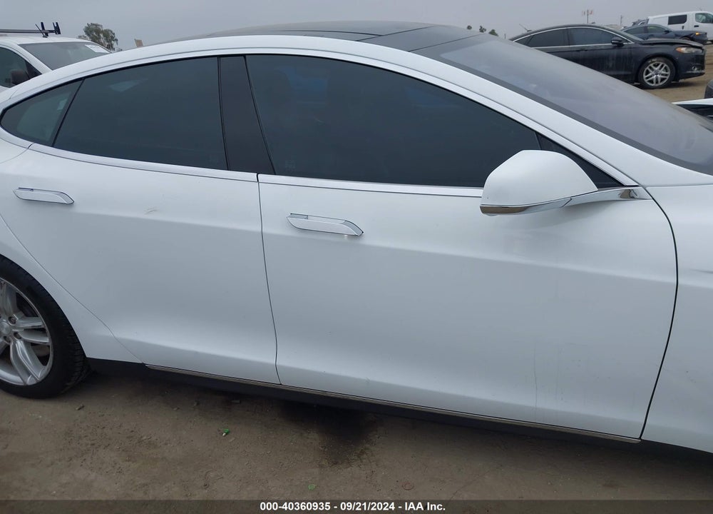 2016 TESLA MODEL S 60D/70D/75D/85D/90D VIN: 5YJSA1E21GF130192
