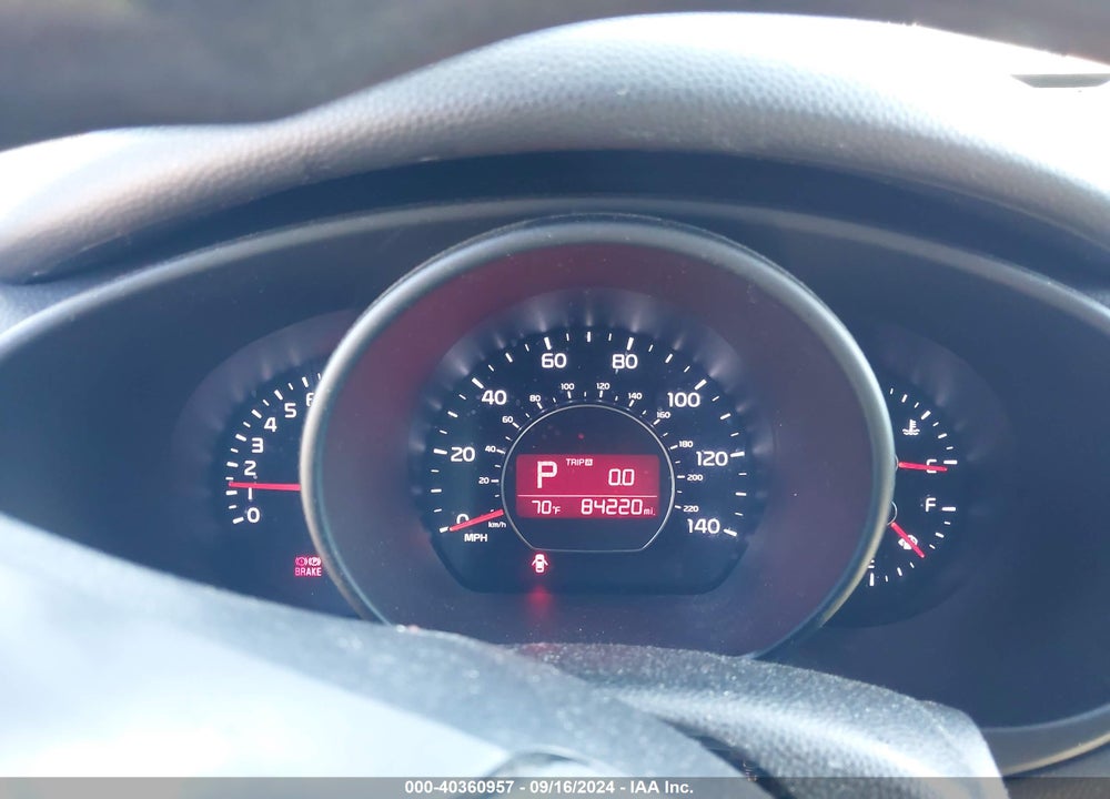 2016 KIA SOUL VIN: KNDJN2A21G7322648