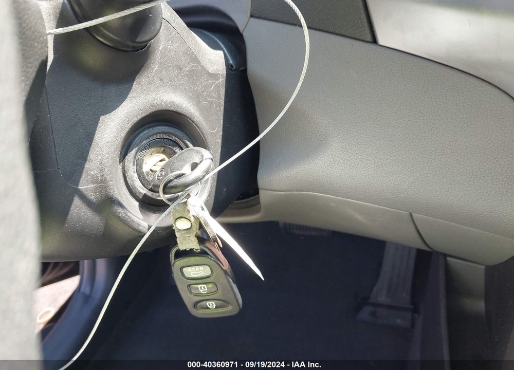 2014 HYUNDAI ELANTRA SE VIN: 5NPDH4AE8EH457418