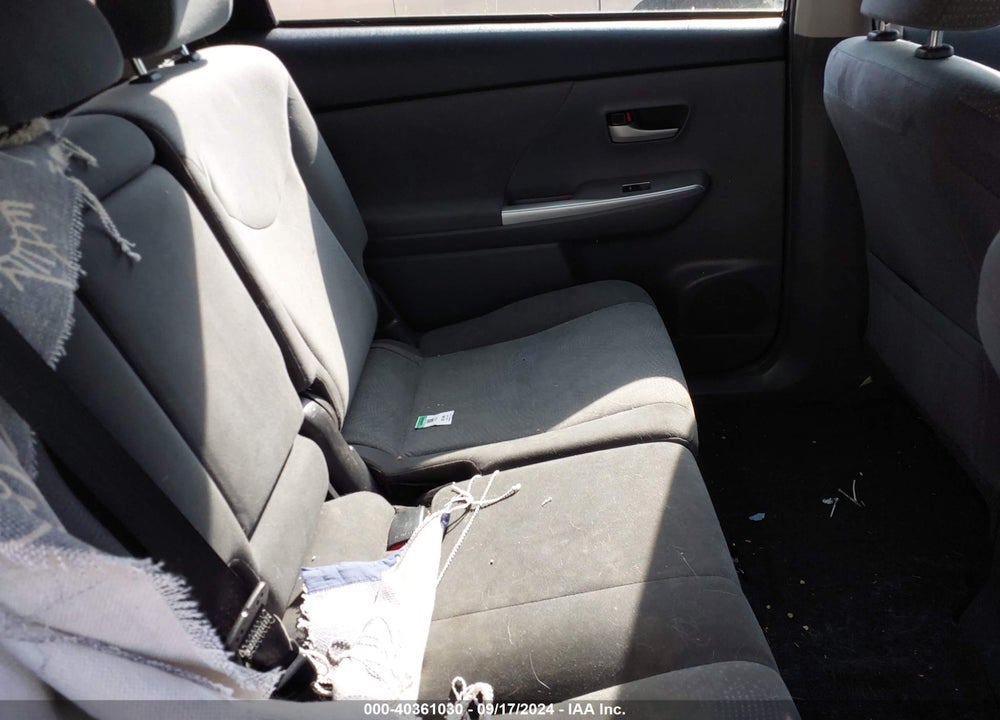 2013 TOYOTA PRIUS V TWO VIN: JTDZN3EUXD3218795