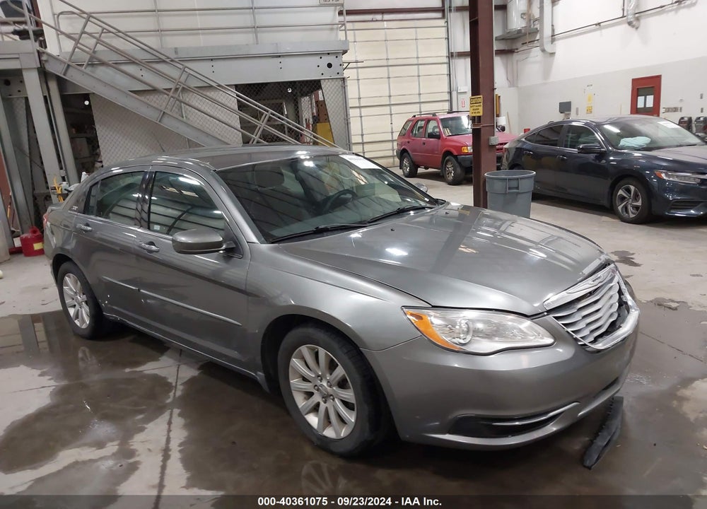 2013 CHRYSLER 200 TOURING VIN: 1C3CCBBB5DN606065